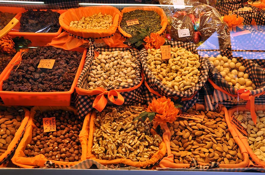 En el Mercado de la Llibertat de Barcelona existe una gran variedad de gremios de comerciantes